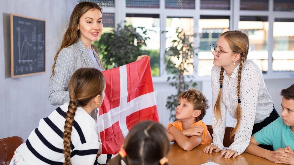 なんでも「減点方式」の日本型教育への疑問幸福度の高いデンマークが子どもの通知表をつけない理由