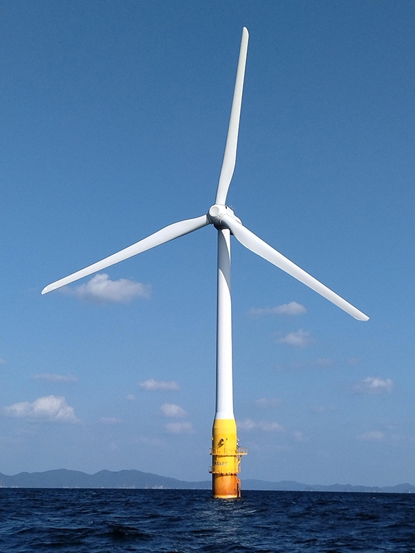 「浮体式洋上風力」50万kW級でスタートを日本、見劣り懸念