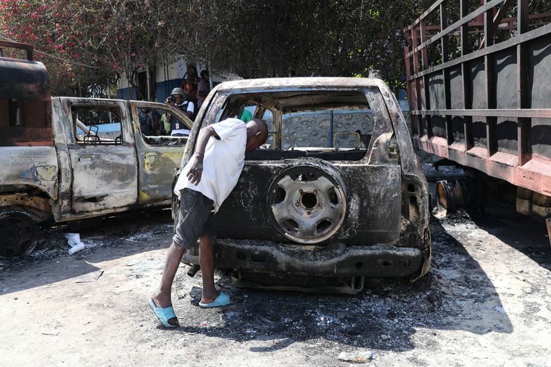 ハイチ首相、プエルトリコに到着　治安悪化で帰国は不透明