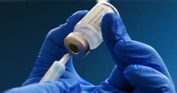 ドイツ人男性、コロナワクチンを217回接種　検査では悪影響なし