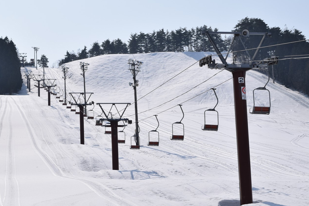 減り続ける日本のスキー場　インバウンド頼みもどうにもならない雪不足