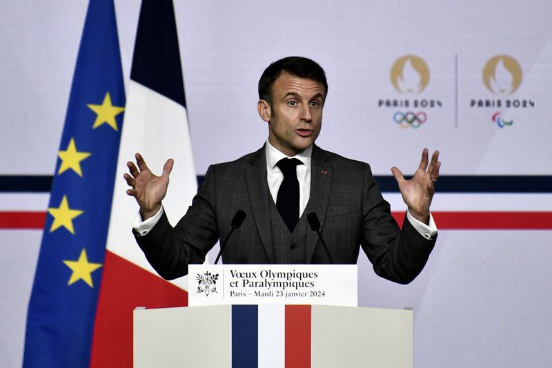 パリ五輪中の停戦をロシアに要請へ、仏大統領が表明