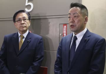 川勝知事は早期辞職と発言撤回を　静岡県議会の自公会派が申し入れ