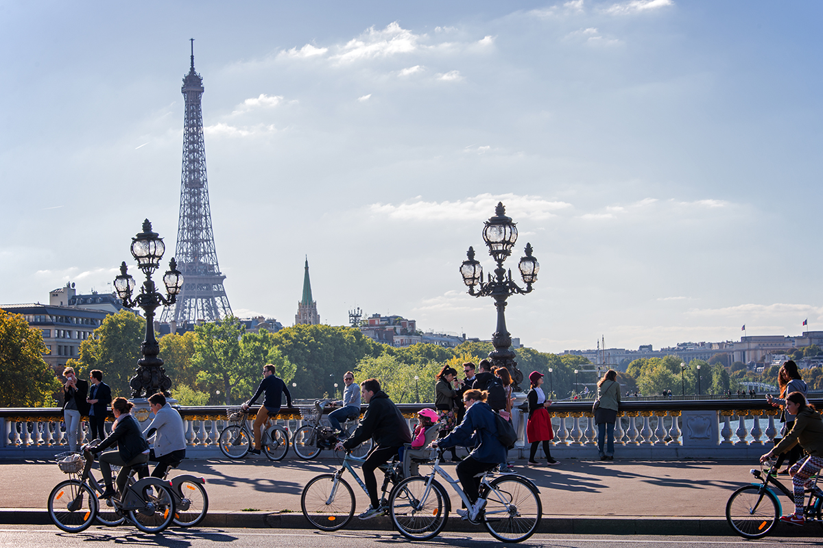 現代の「フランス革命」、パリが急速に自転車の街に　通勤は車利用を上回る