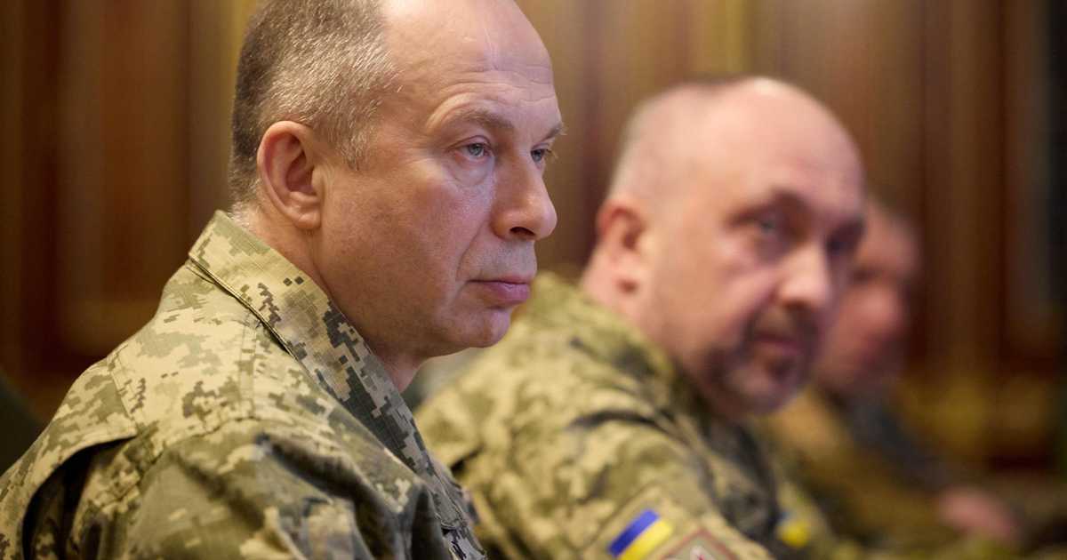 ウクライナ軍総司令官、苦戦認める　「ロシア軍が複数方面で戦術的成功」