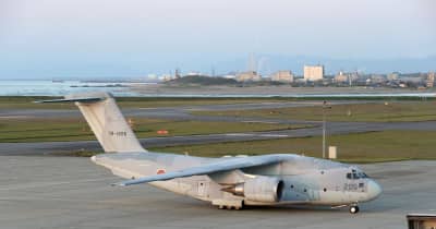 航空自衛隊の輸送機、新潟空港に緊急着陸　飛行訓練中にコックピットの窓が開く