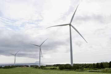 陸上風力発電の建設規制へ　レーダー対策、法案採決