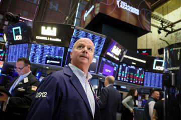 NY株、終値で4万ドル突破　史上初、利下げ期待で買い