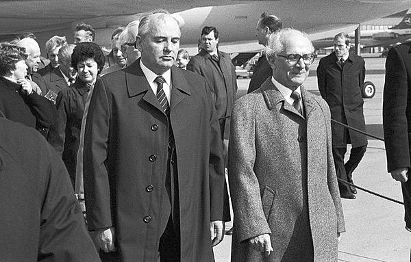 1986年 ゴルバチョフ ペレストロイカ グラスノスチ記念 改革 世界は