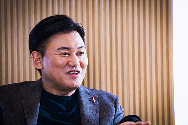 Softbank創業者　孫正義解説本30冊＋京セラ創業者　稲盛和夫解説本1冊 Softbank創業者 孫正義解説本30冊＋京セラ創業者 稲盛和夫解説本