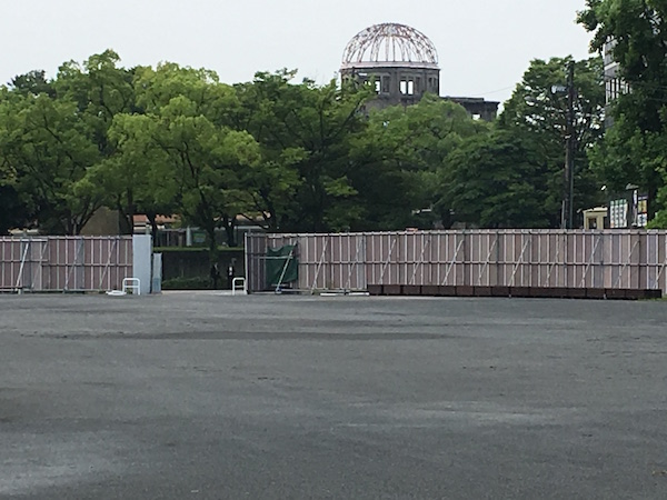 旧広島市民球場跡地。市の真ん中に巨大な空白地