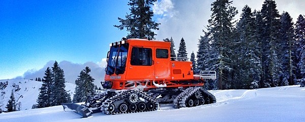 12万5000ドルの雪上車 タッカー スノーキャット が富裕層に大人気