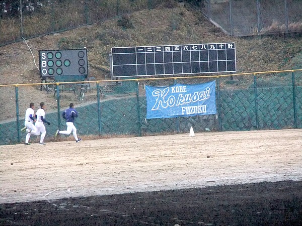 神戸のやんちゃくれ集団、球児を“野球バカ”にしない教育法