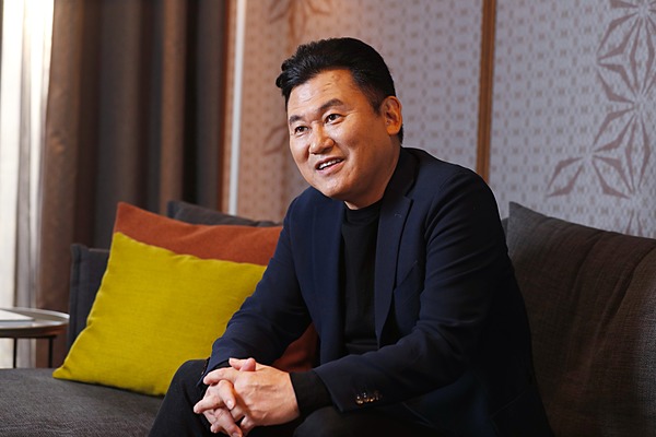 三木谷浩史 バルセロナで大いに語る