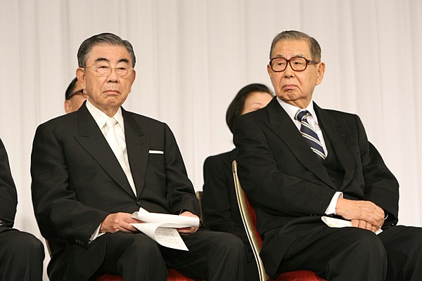 江上剛 時短営業 セブンペイ廃止 カリスマ後 のコンビニ