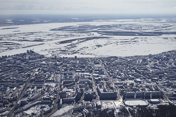 気候変動で永久凍土融解 ロシア経済脅かす