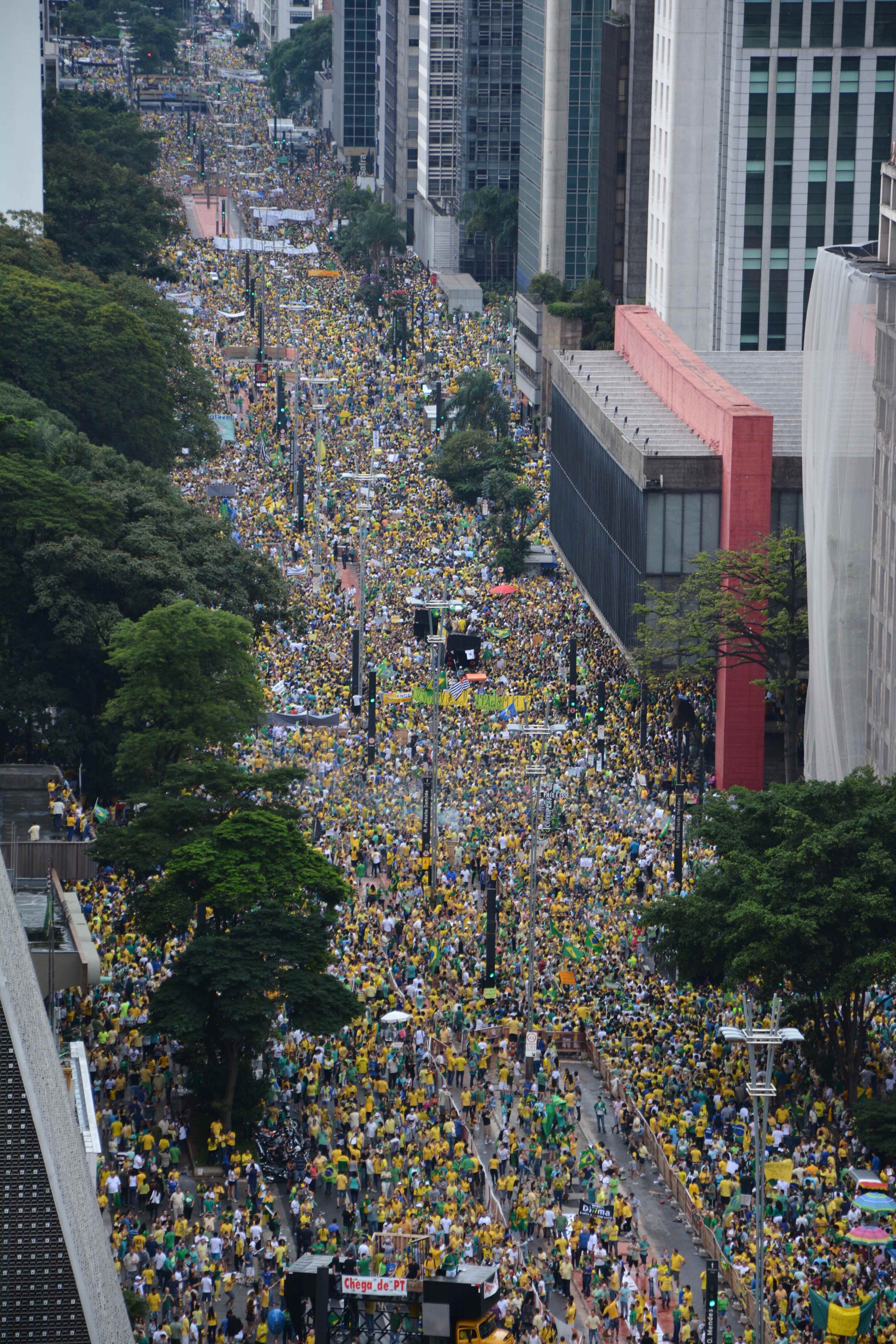Roughly 1.5 million people protested across Brazil last weekend in response to the Petrobras corruption scandal (Anadolu Agency/Getty)
