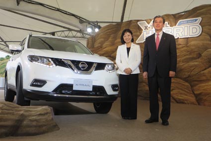 日産自動車 エクストレイル ハイブリッド発表
