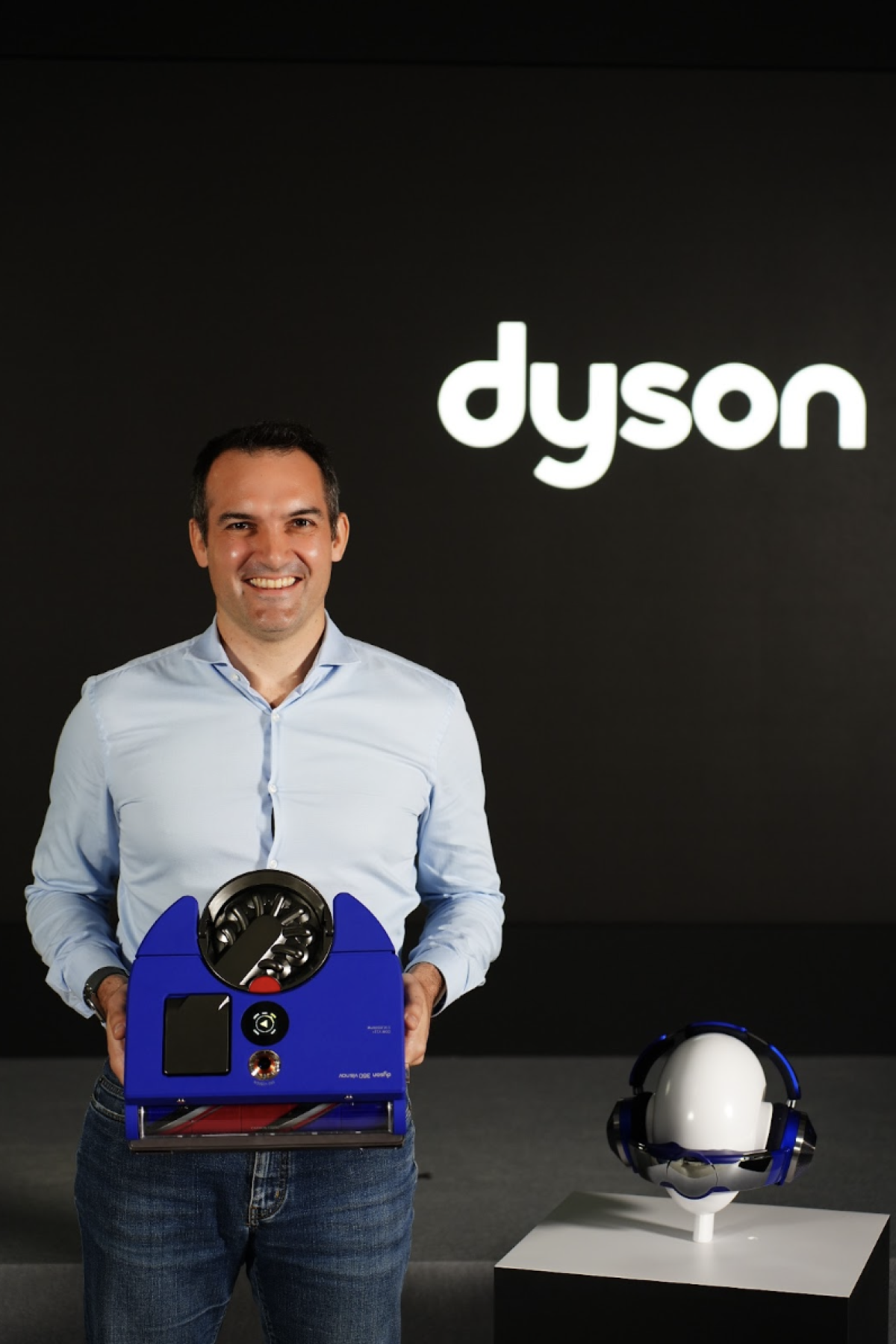 Dyson協力】新型ロボット掃除機Dyson 360 Vis Navの試用レビュー Dyson協力】新型ロボット掃除機Dyson 360 Vis Navの試用レビュー